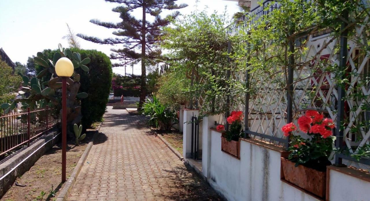 Aessebenessere Casavacanza Mascali Buitenkant foto
