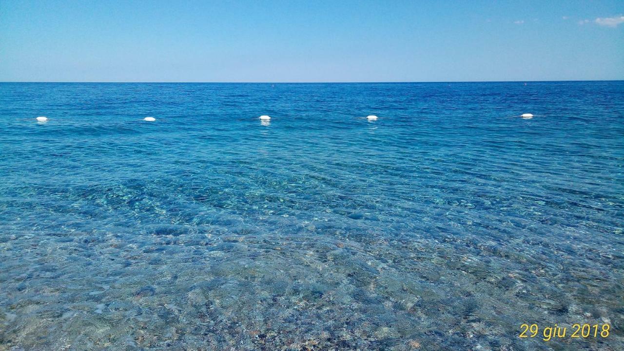 Aessebenessere Casavacanza Mascali Buitenkant foto